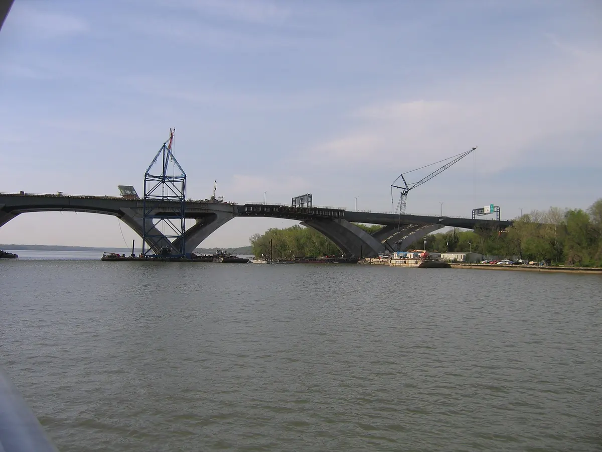 The replacement Woodrow Wilson Bridge under construction in April 2007